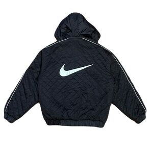 Nike Vintage 1990s Quilted Puffer Bomber Jacket in Black, Men’s size Medium